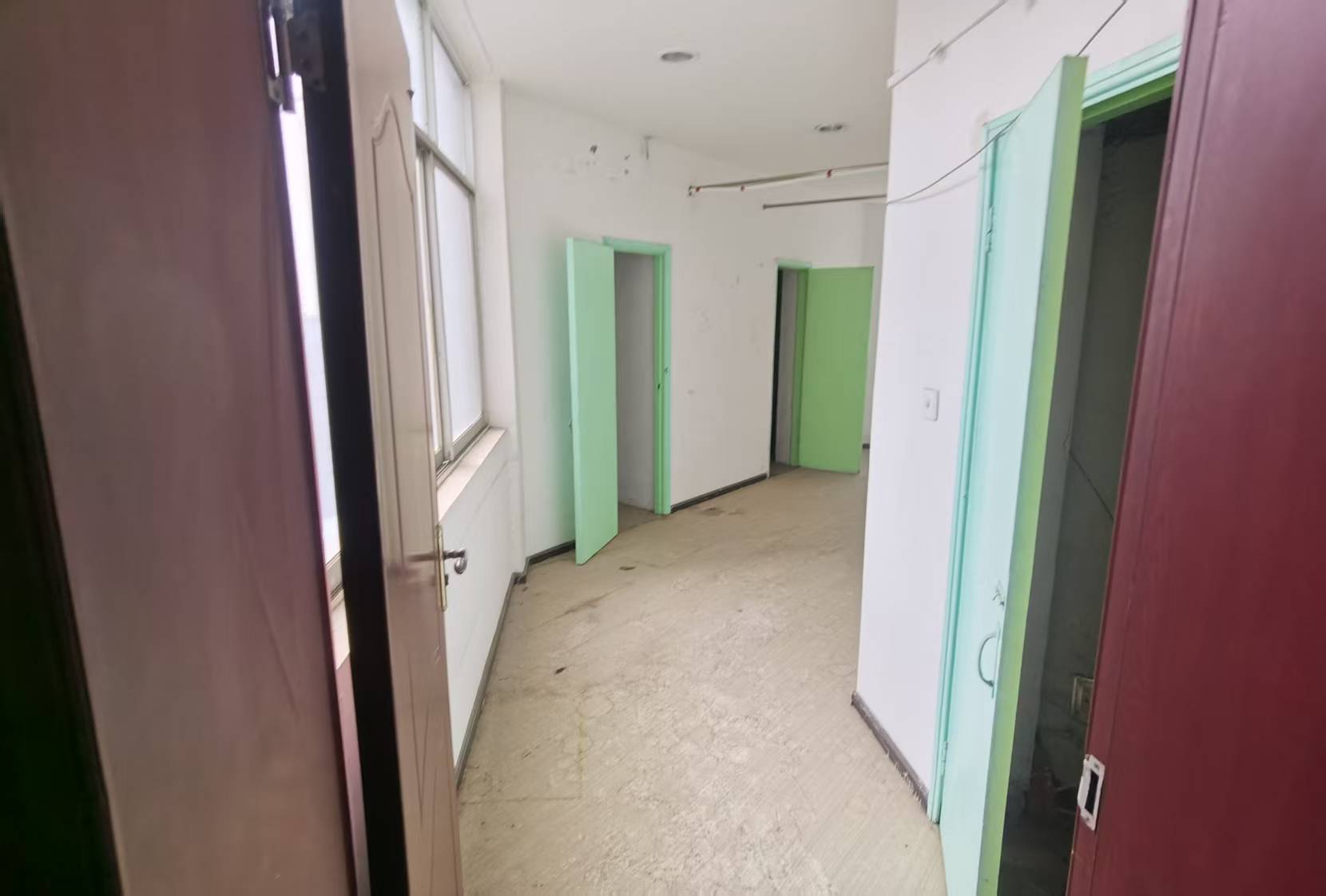 1748570759558892.jpg 圖片關(guān)鍵詞