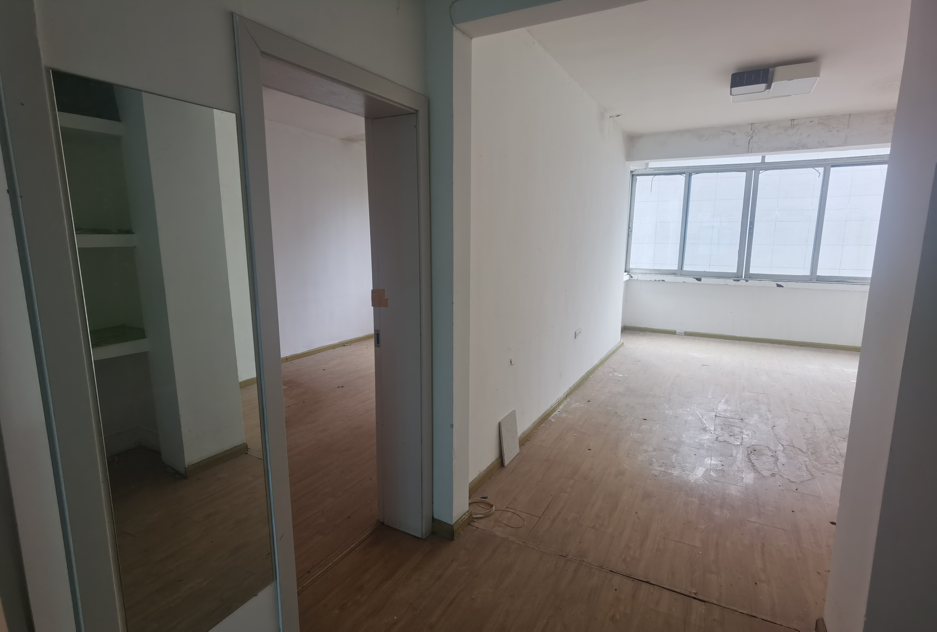 1764842231638033.jpg IMG_20250724_150935.jpg