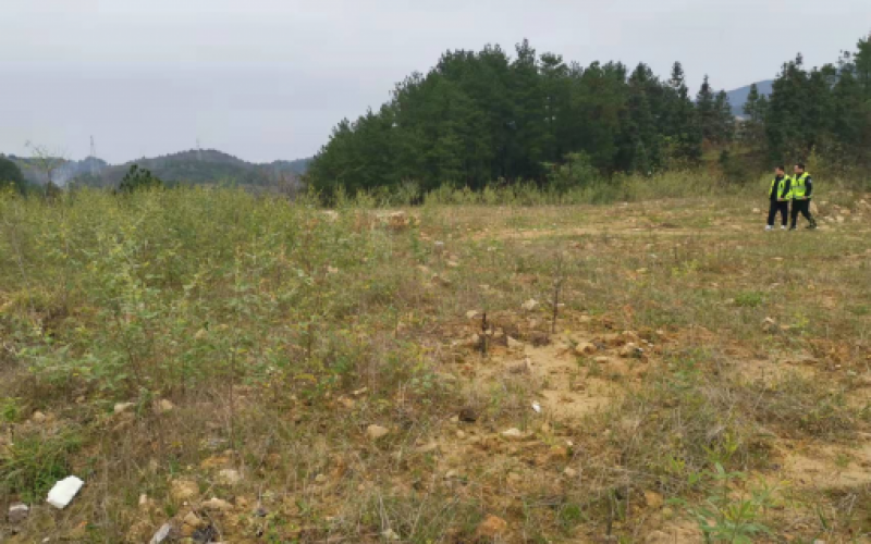 黃平段老魚(yú)莊隧道旁土地處置