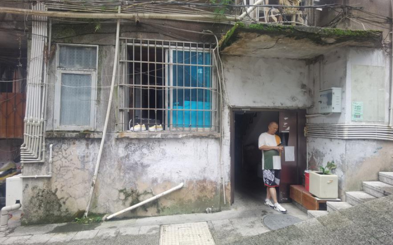 貴州省機(jī)關(guān)事務(wù)管理局國有資產(chǎn)管理服務(wù)中心貴陽市南明區(qū)護(hù)國路153號(hào)3單元8層1號(hào)房屋資產(chǎn)招租